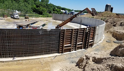 Manure storage tank